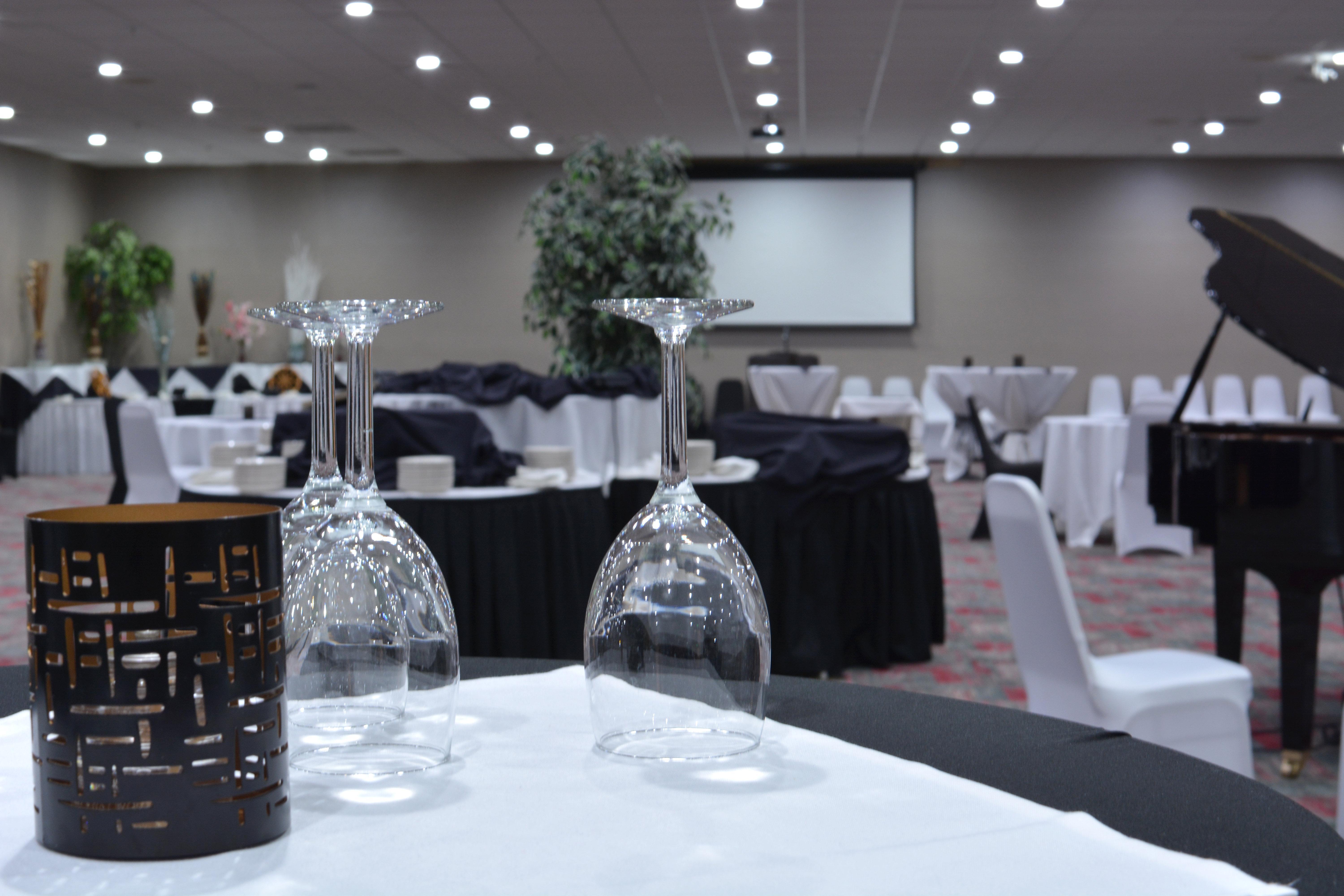 Holiday Inn - Salem By Ihg Екстер'єр фото