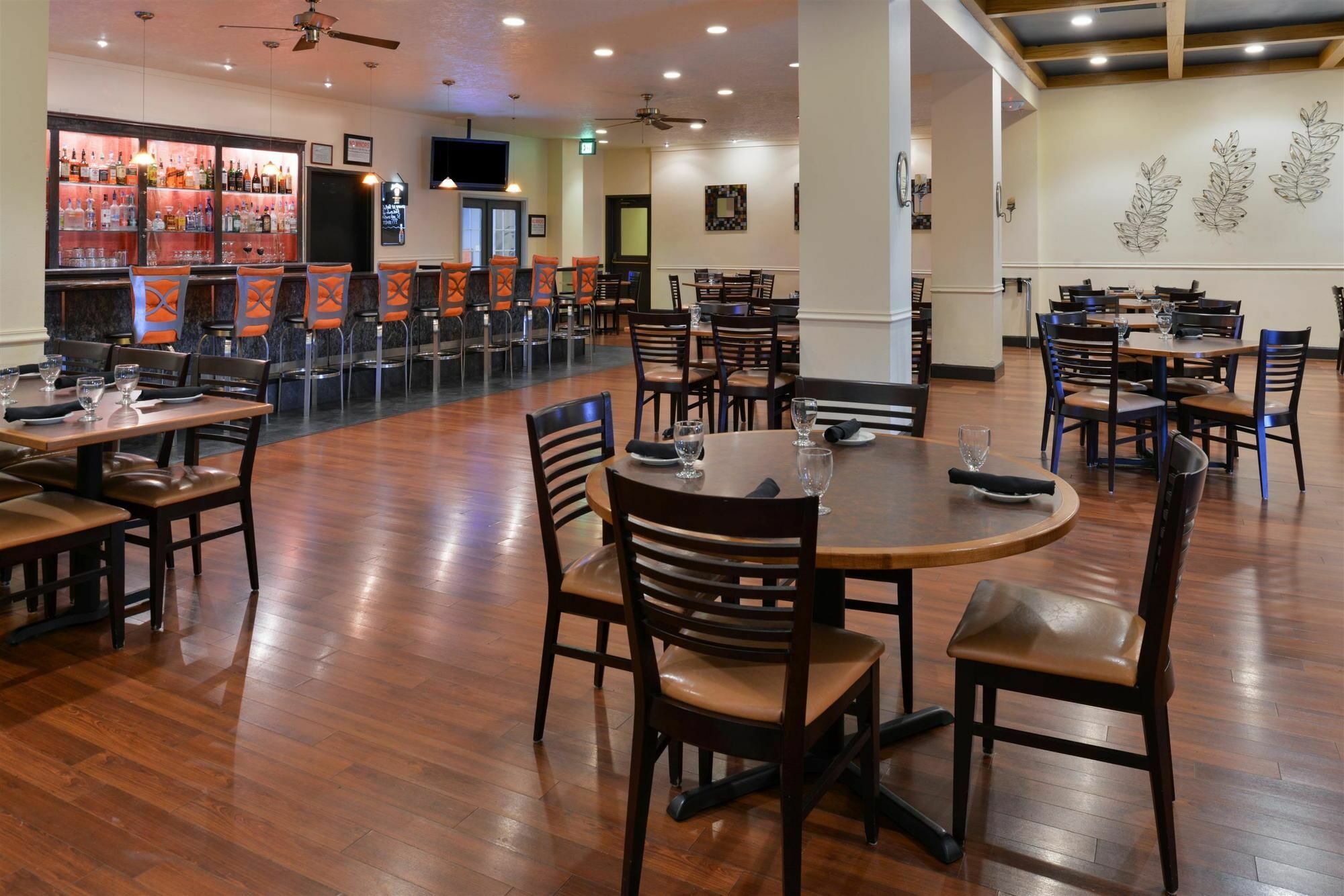 Holiday Inn - Salem By Ihg Екстер'єр фото
